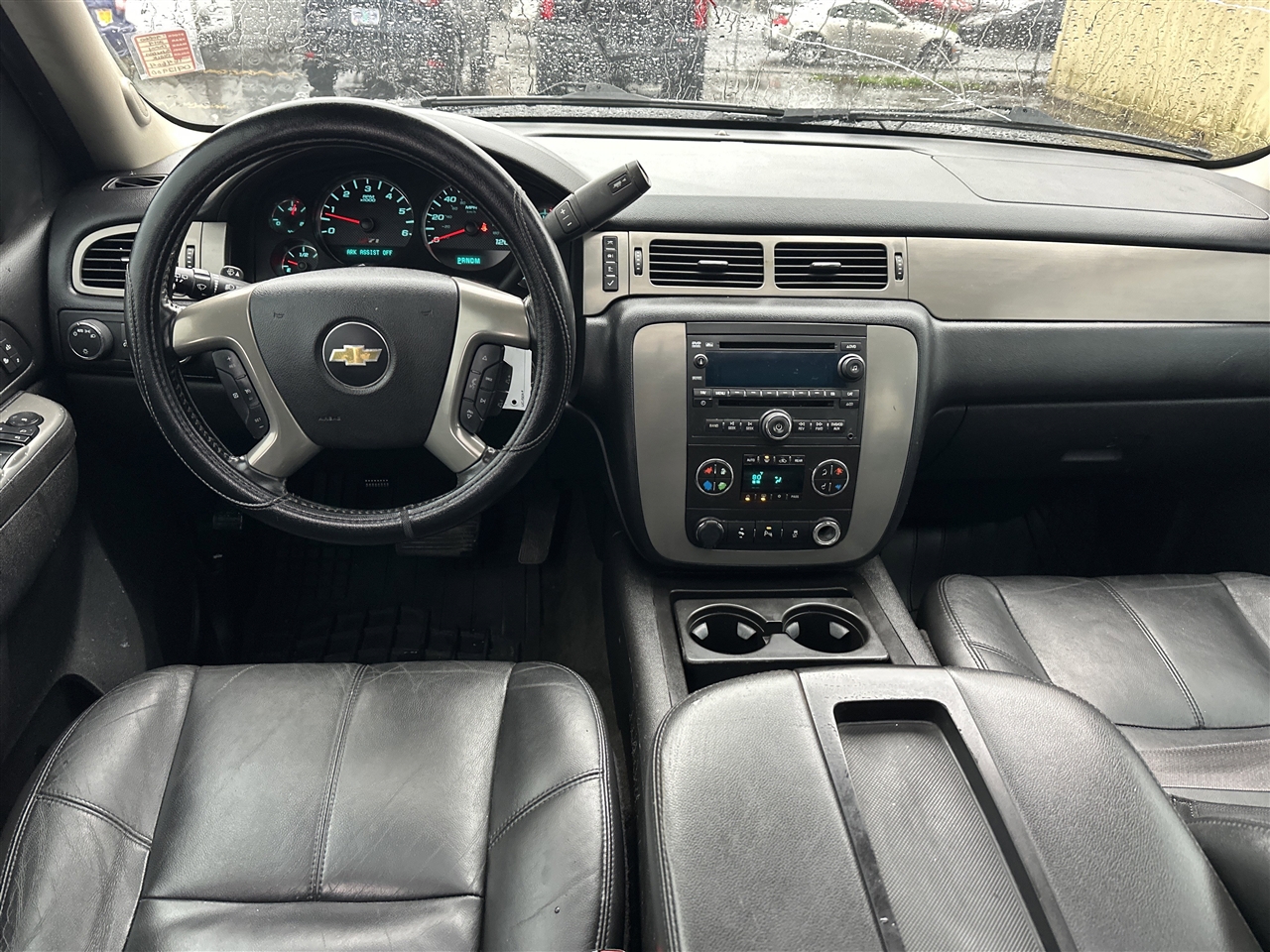 Chevrolet Suburban LT 1500 4WD 2014