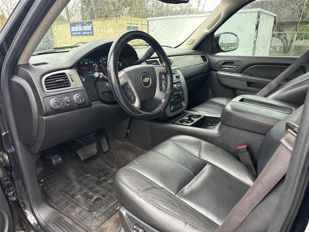 Chevrolet Suburban LT 1500 4WD 2014