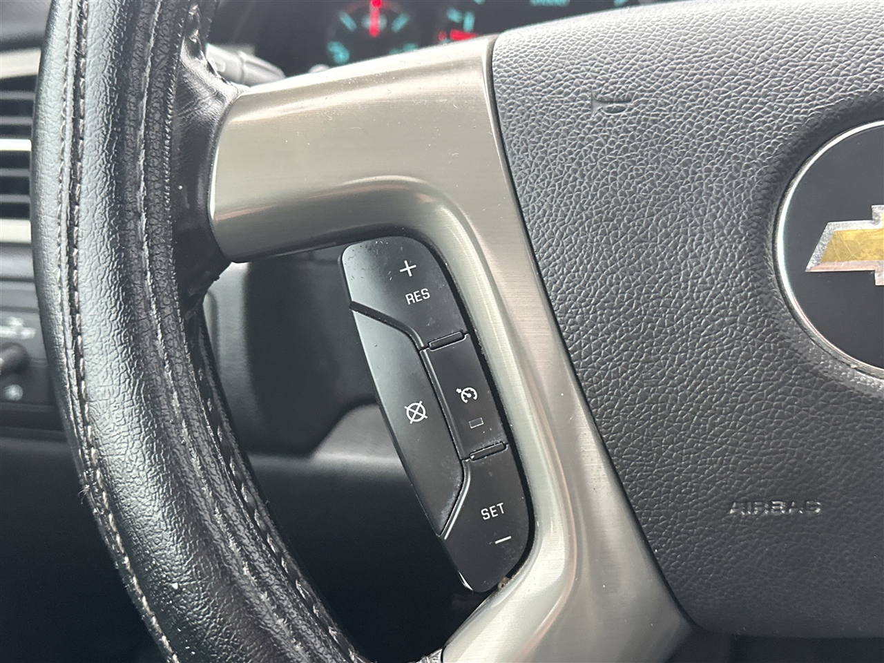 Chevrolet Suburban LT 1500 4WD 2014