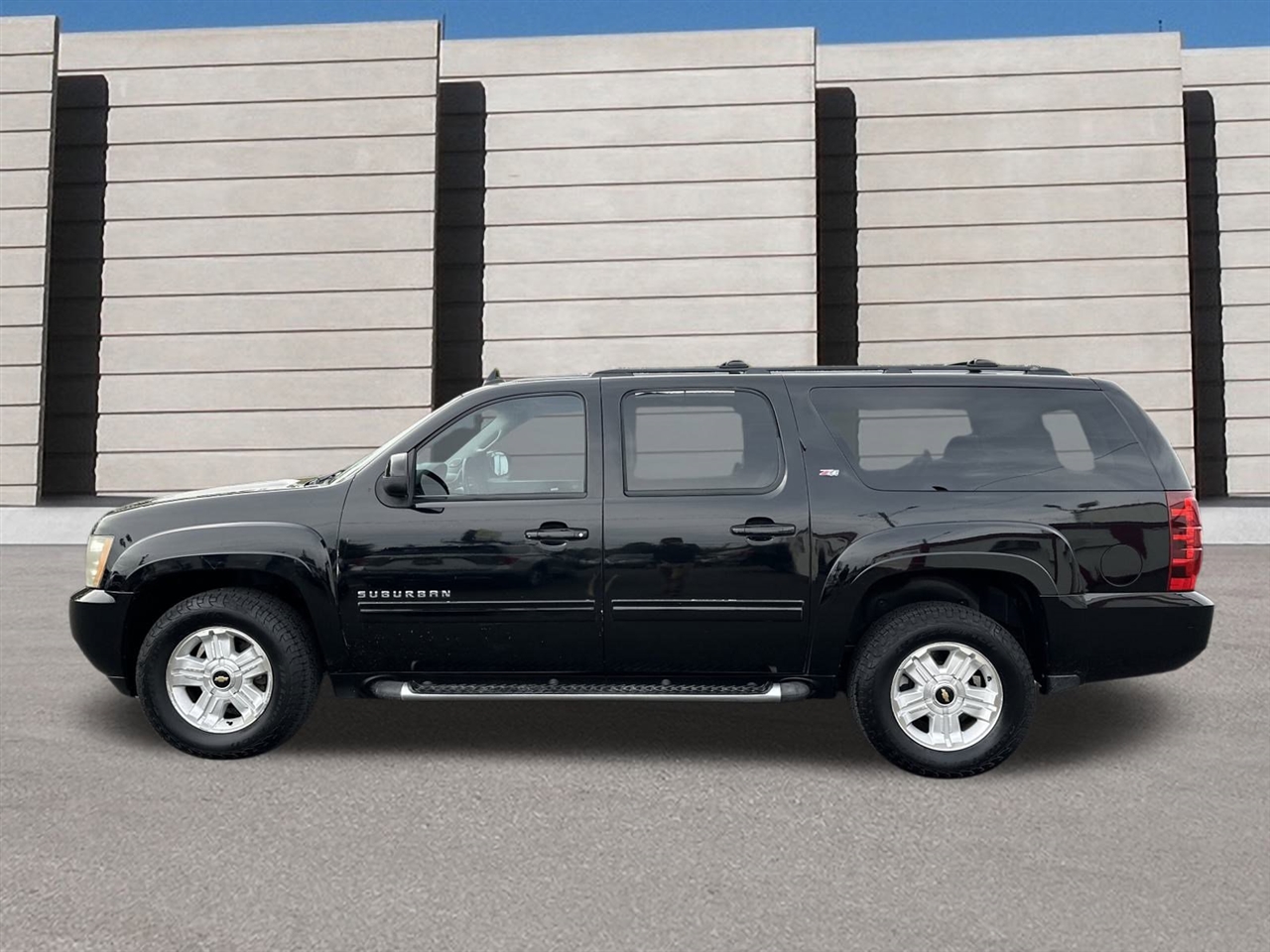 Chevrolet Suburban LT 1500 4WD 2011 Chevrolet Suburban LT 1500 4WD 2011