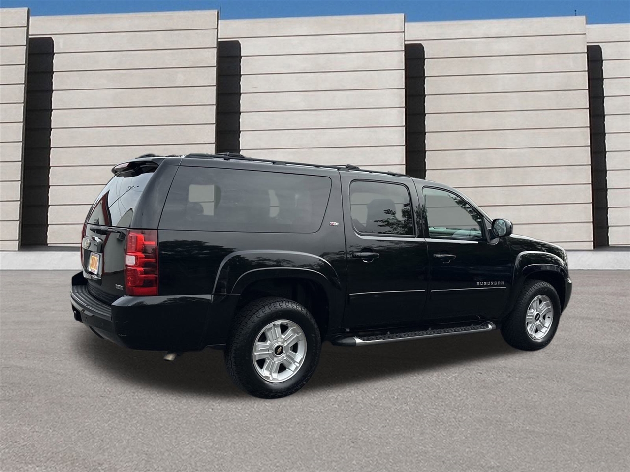 Chevrolet Suburban LT 1500 4WD 2011 Chevrolet Suburban LT 1500 4WD 2011