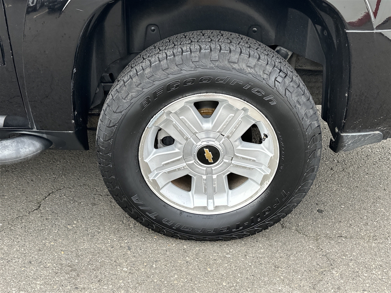 Chevrolet Suburban LT 1500 4WD 2011 Chevrolet Suburban LT 1500 4WD 2011