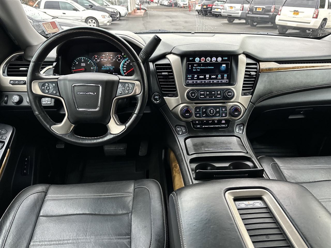 GMC Yukon Denali 4WD 2017