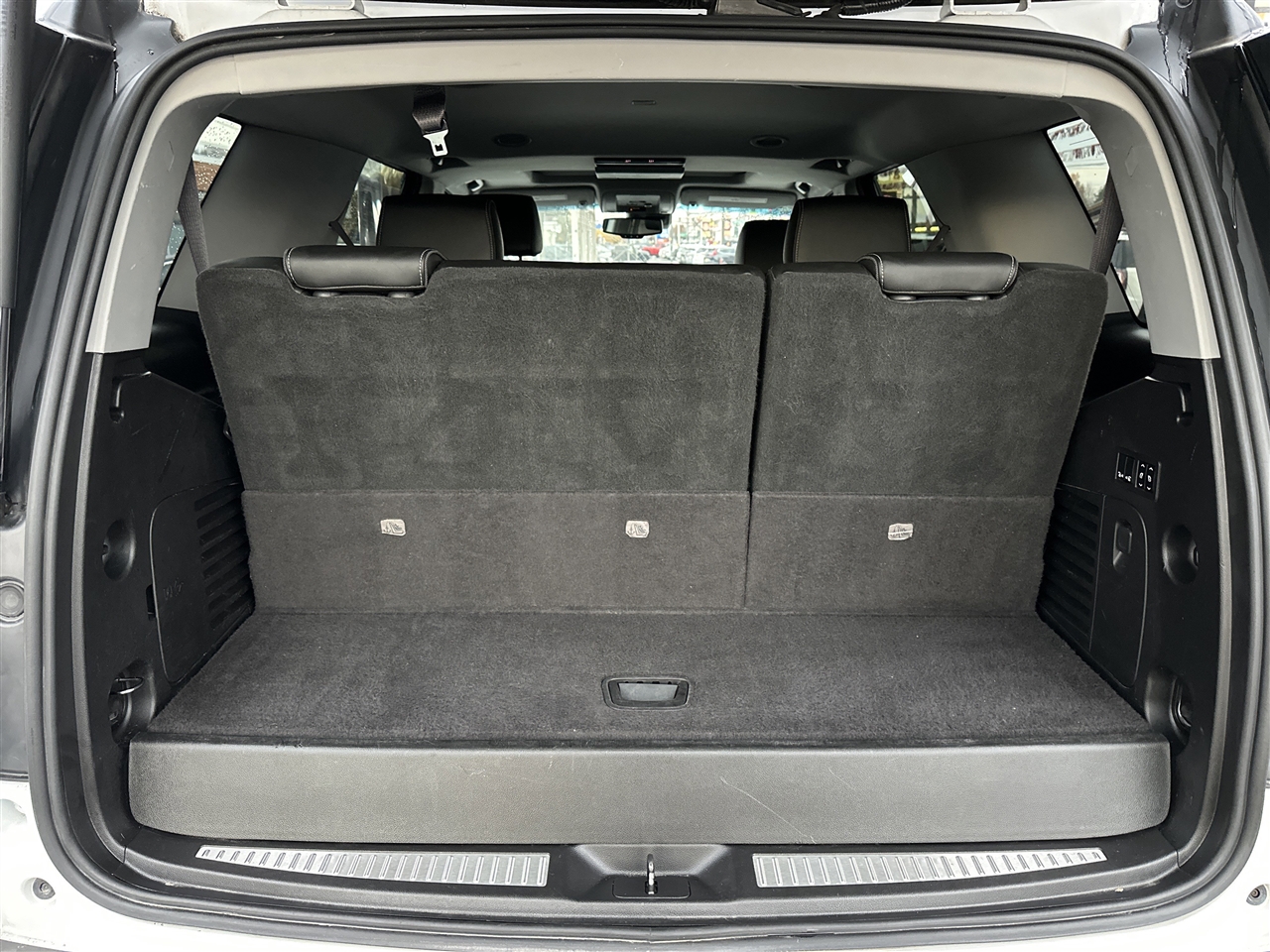 GMC Yukon Denali 4WD 2017