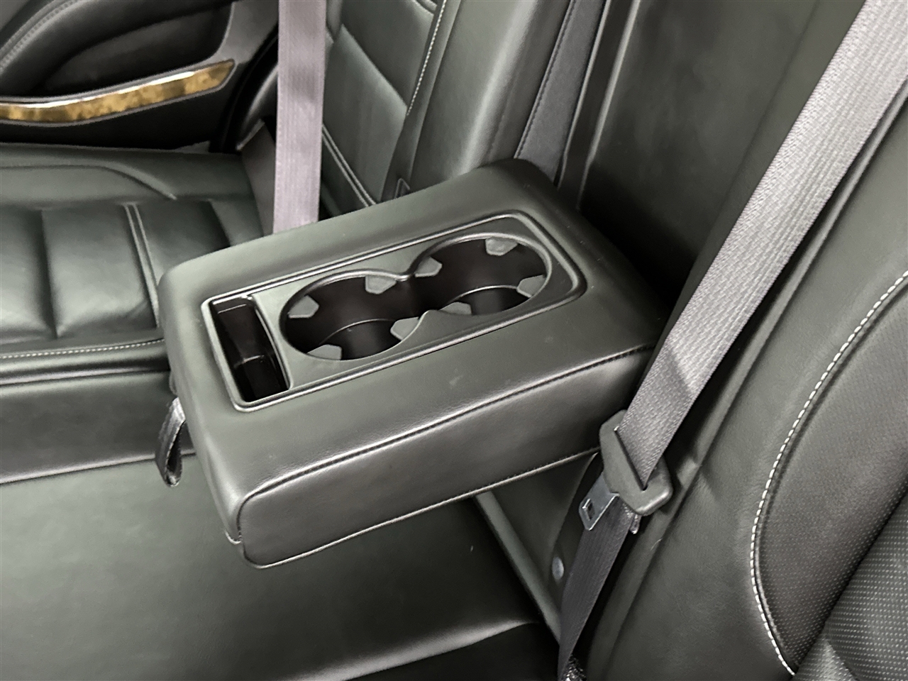 GMC Yukon Denali 4WD 2017