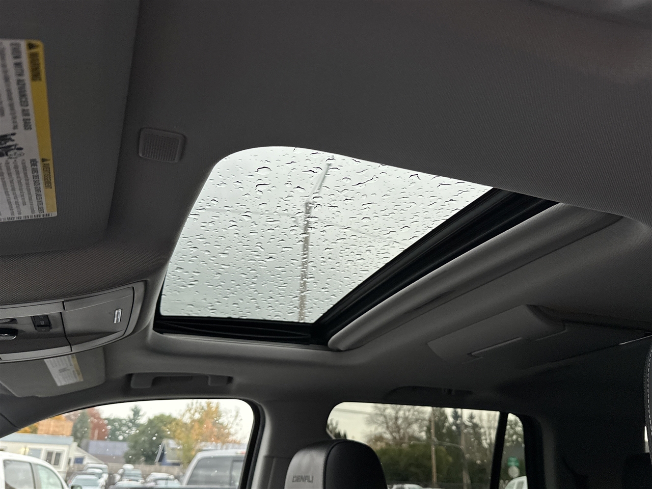 GMC Yukon Denali 4WD 2017