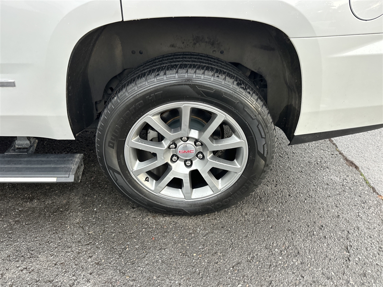 GMC Yukon Denali 4WD 2017