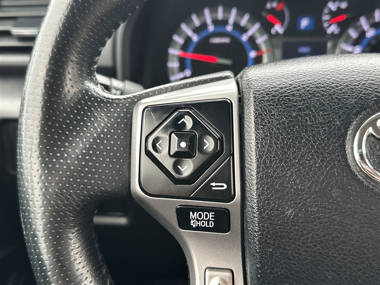 Toyota 4Runner SR5 4WD 2017