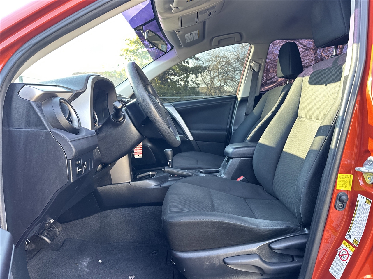 Toyota RAV4 LE FWD 2016