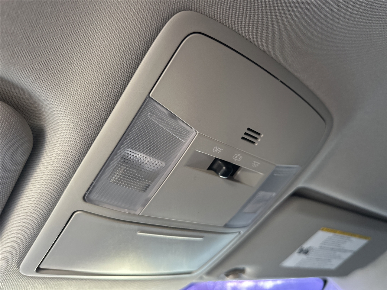 Toyota RAV4 LE FWD 2016