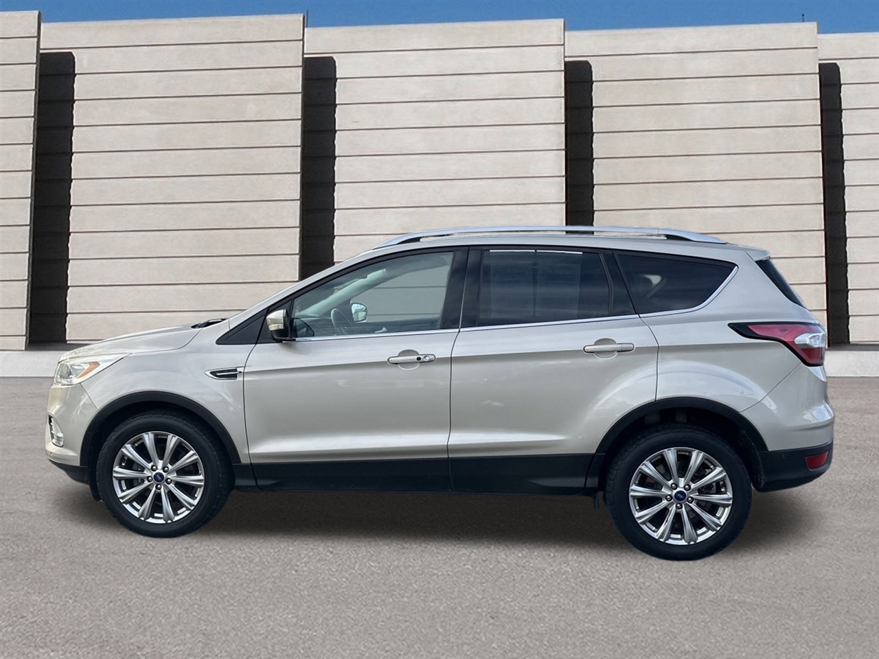 Ford Escape Titanium 4WD 2018