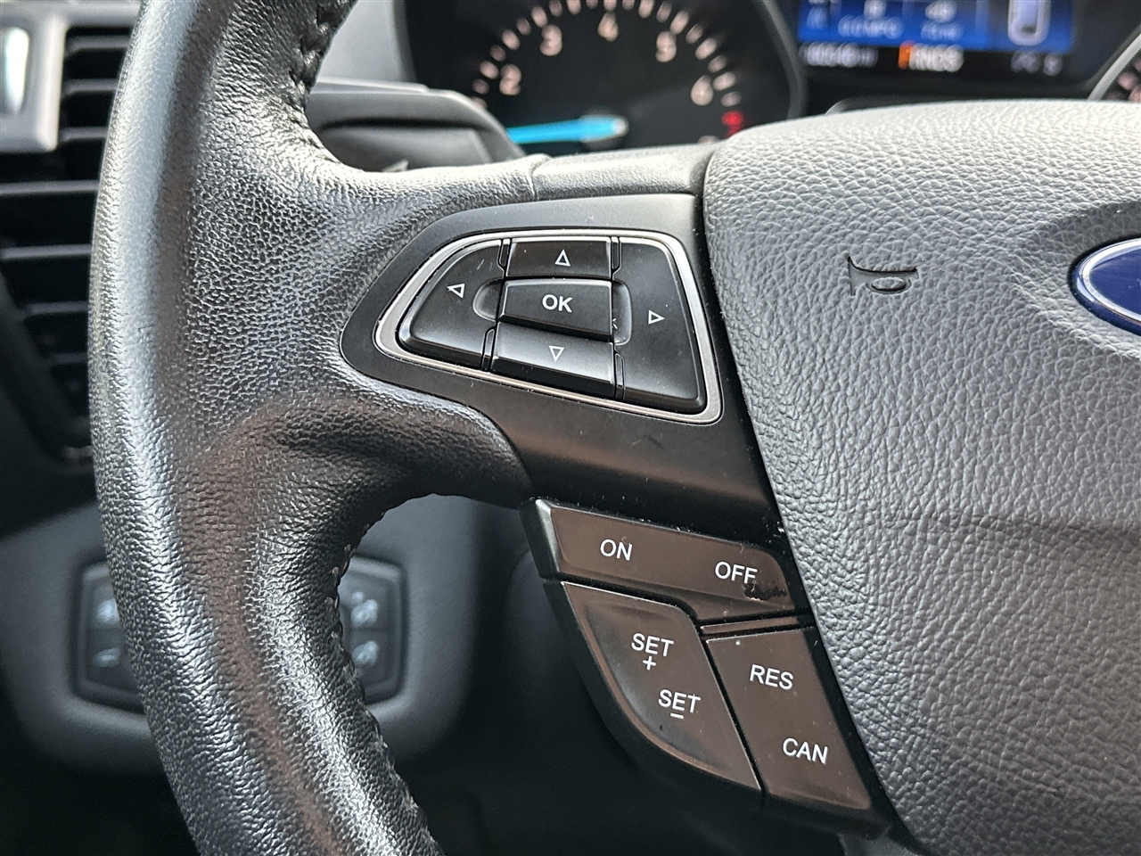 Ford Escape Titanium 4WD 2018