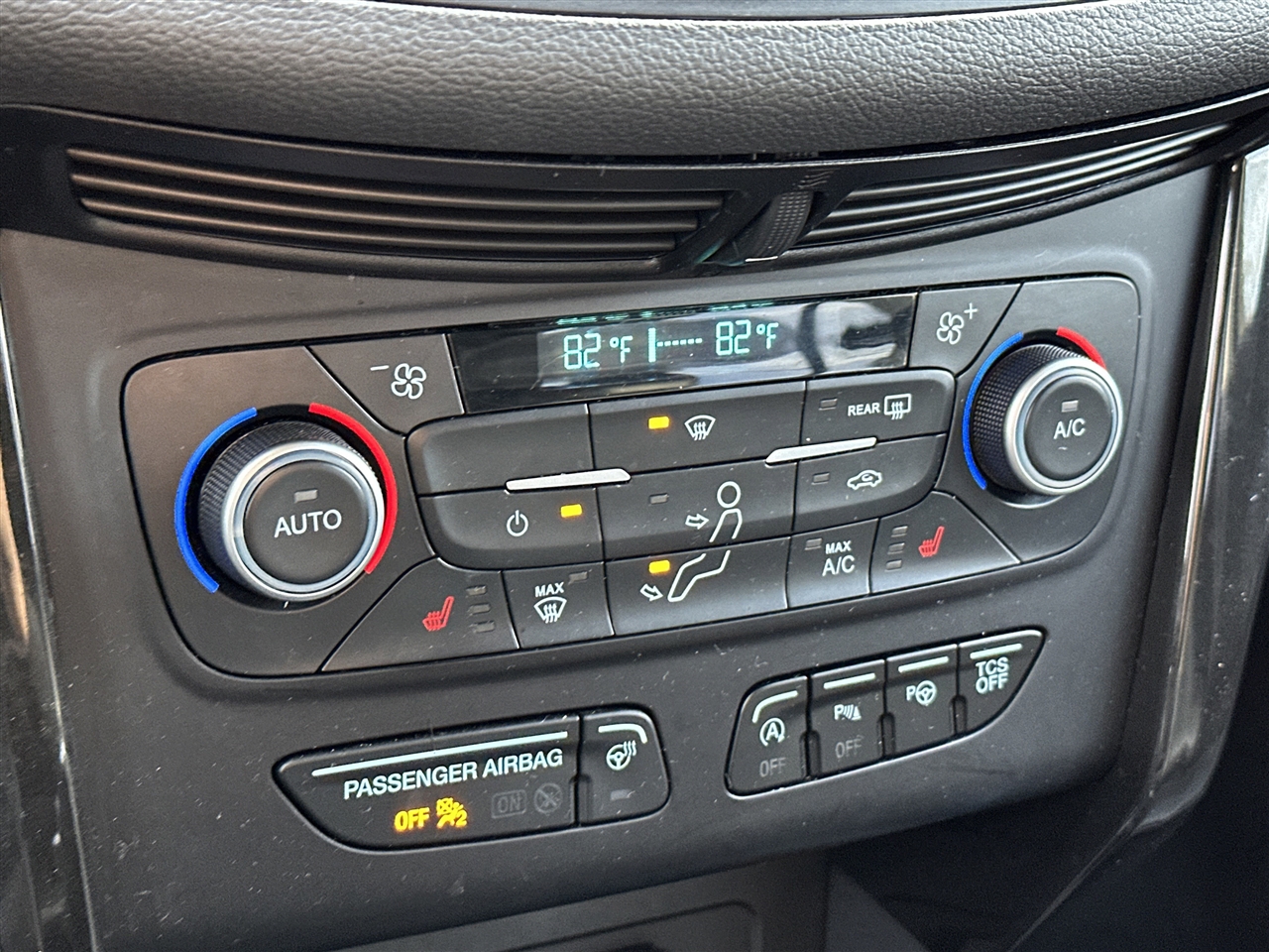 Ford Escape Titanium 4WD 2018