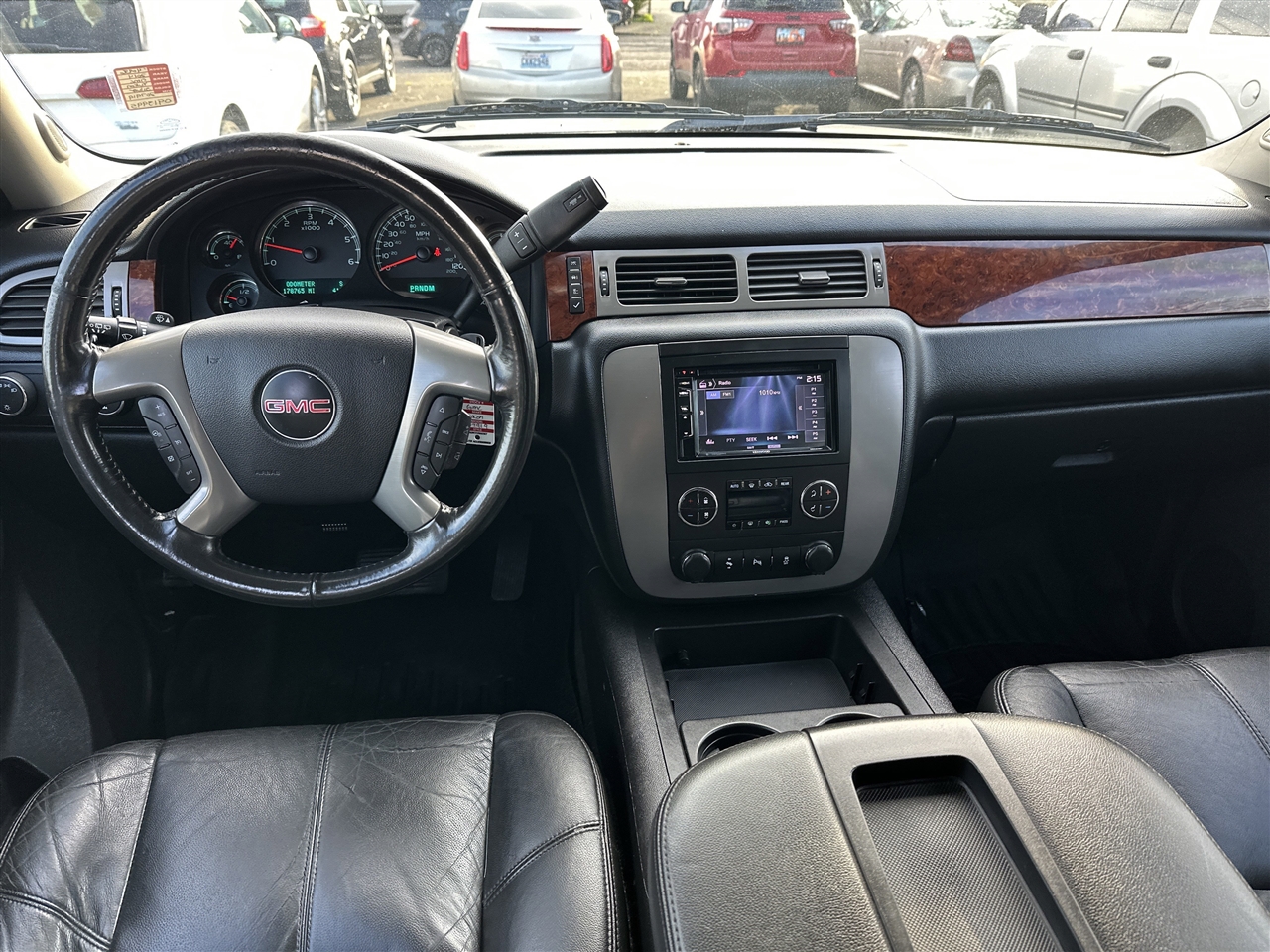 GMC Yukon XL SLT 1/2 Ton 4WD 2014