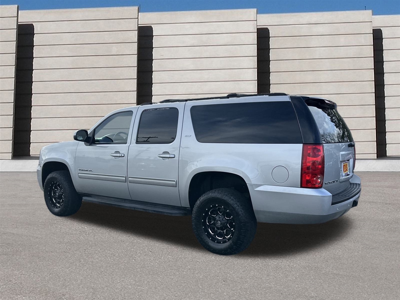 GMC Yukon XL SLT 1/2 Ton 4WD 2014
