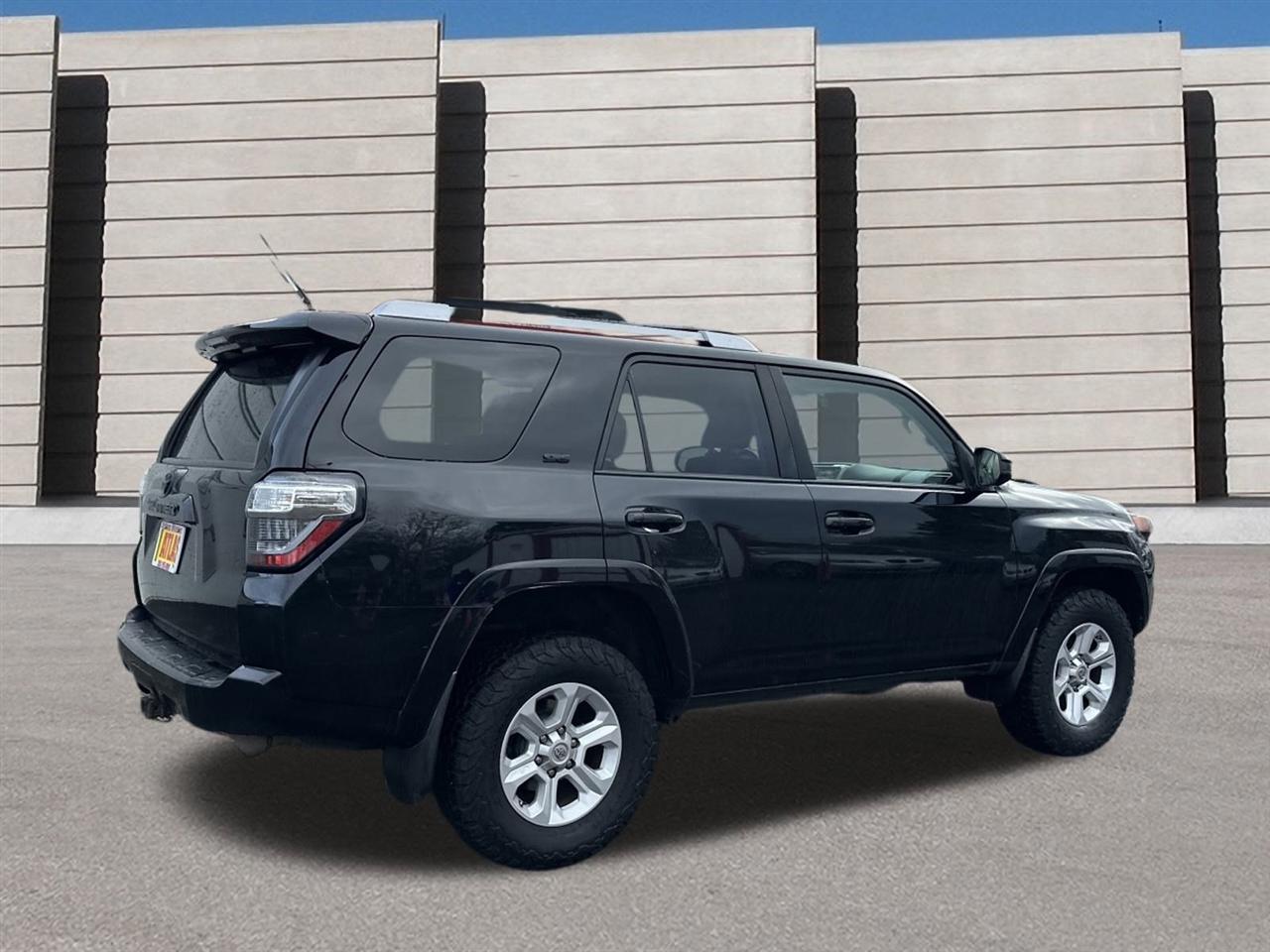Toyota 4Runner SR5 4WD 2016