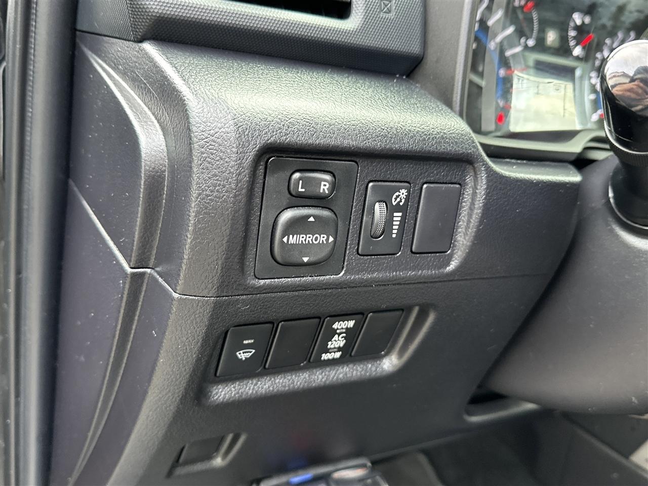 Toyota 4Runner SR5 4WD 2016