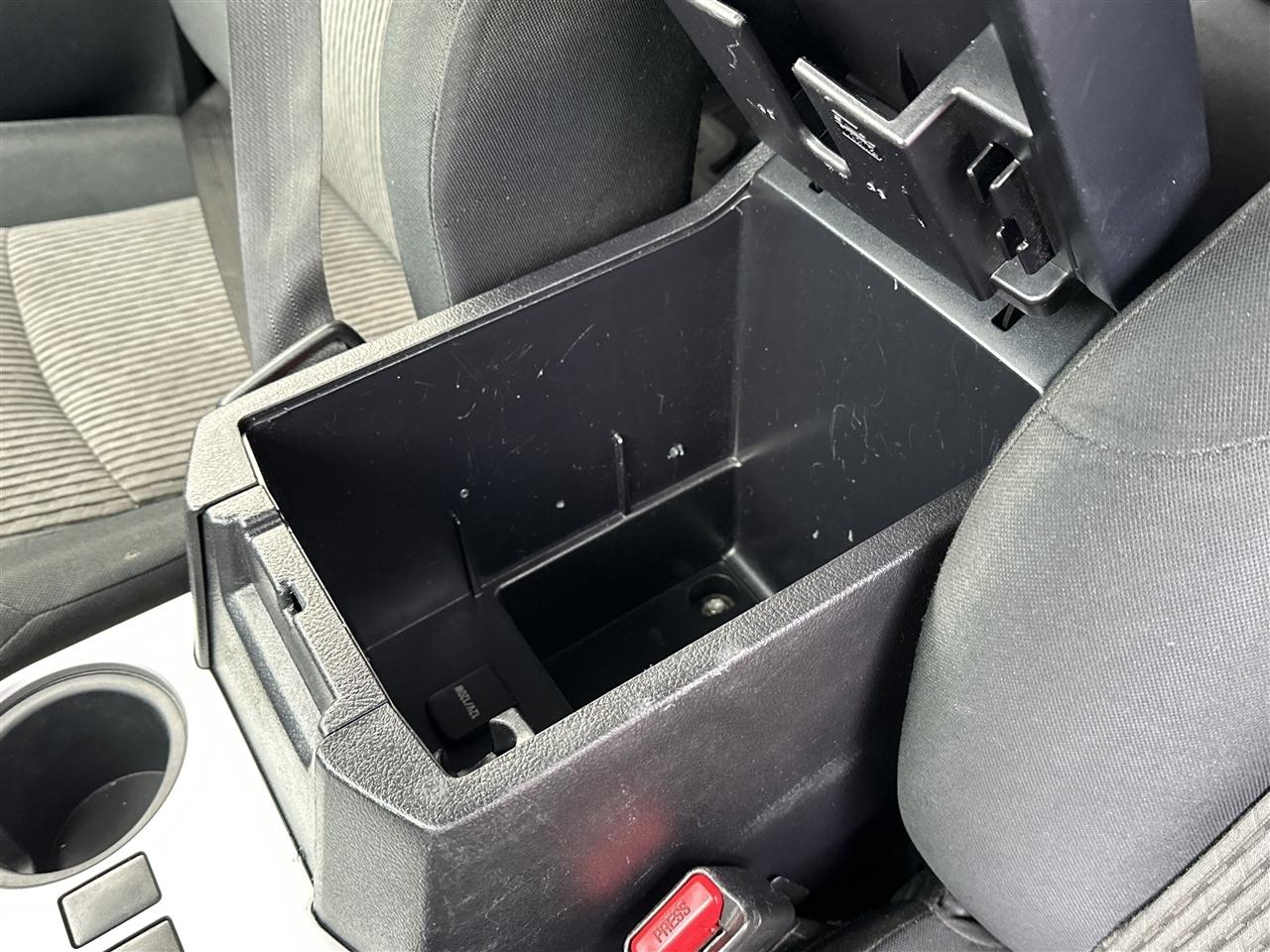 Toyota 4Runner SR5 4WD 2016