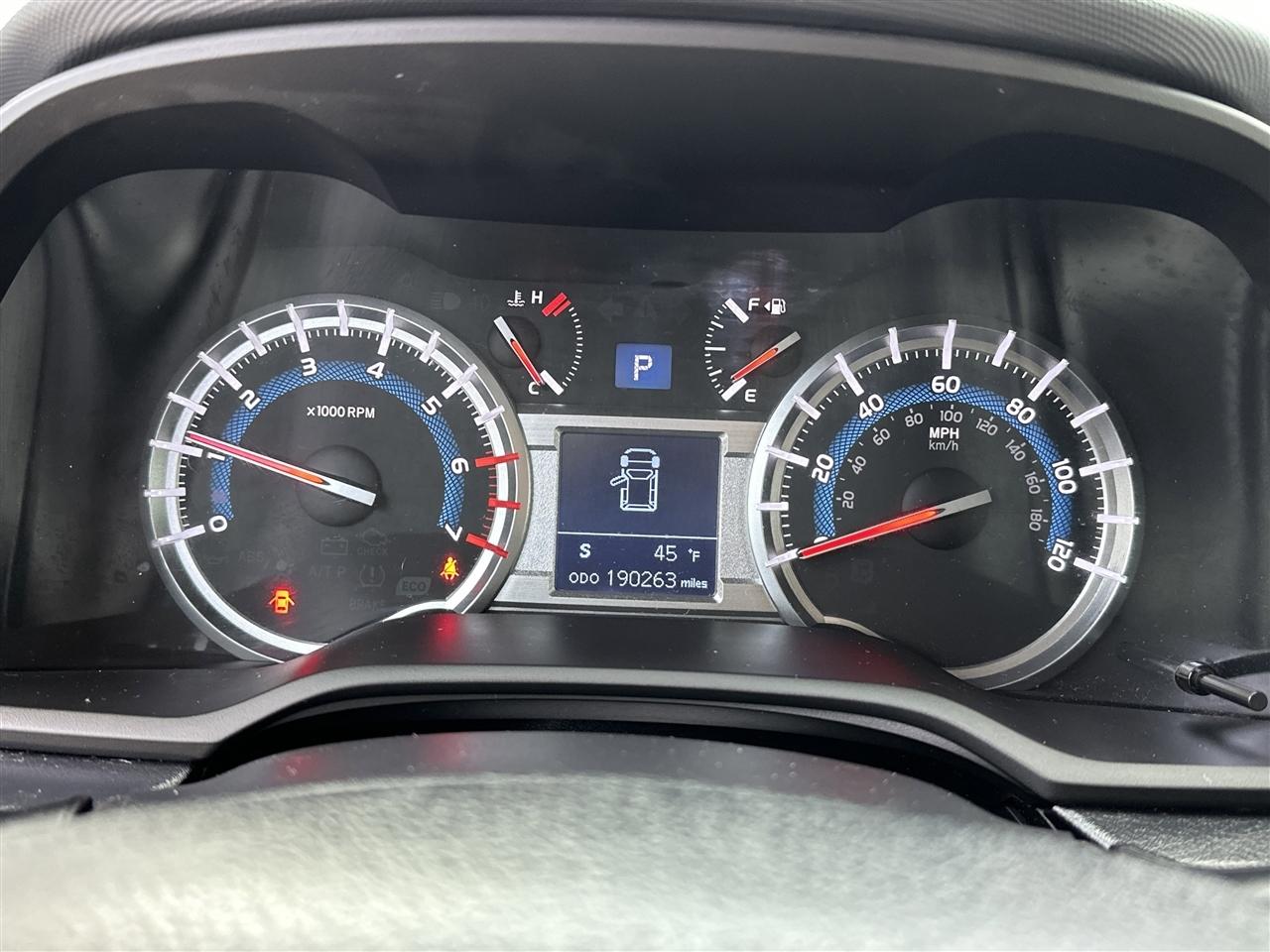 Toyota 4Runner SR5 4WD 2016