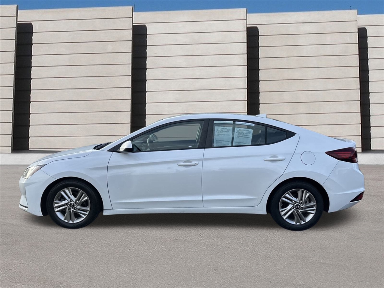 Hyundai Elantra Limited 2019