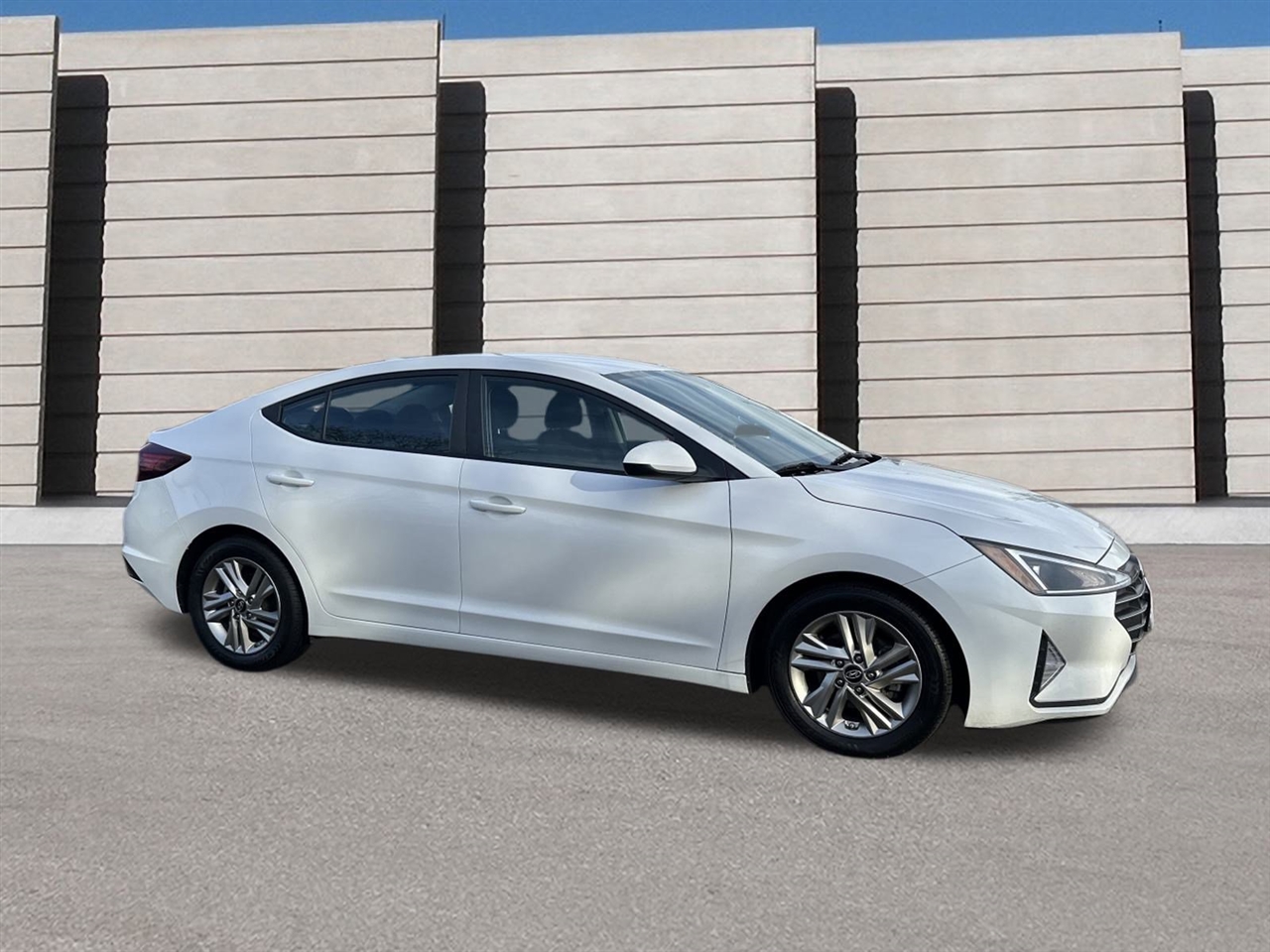 Hyundai Elantra Limited 2019