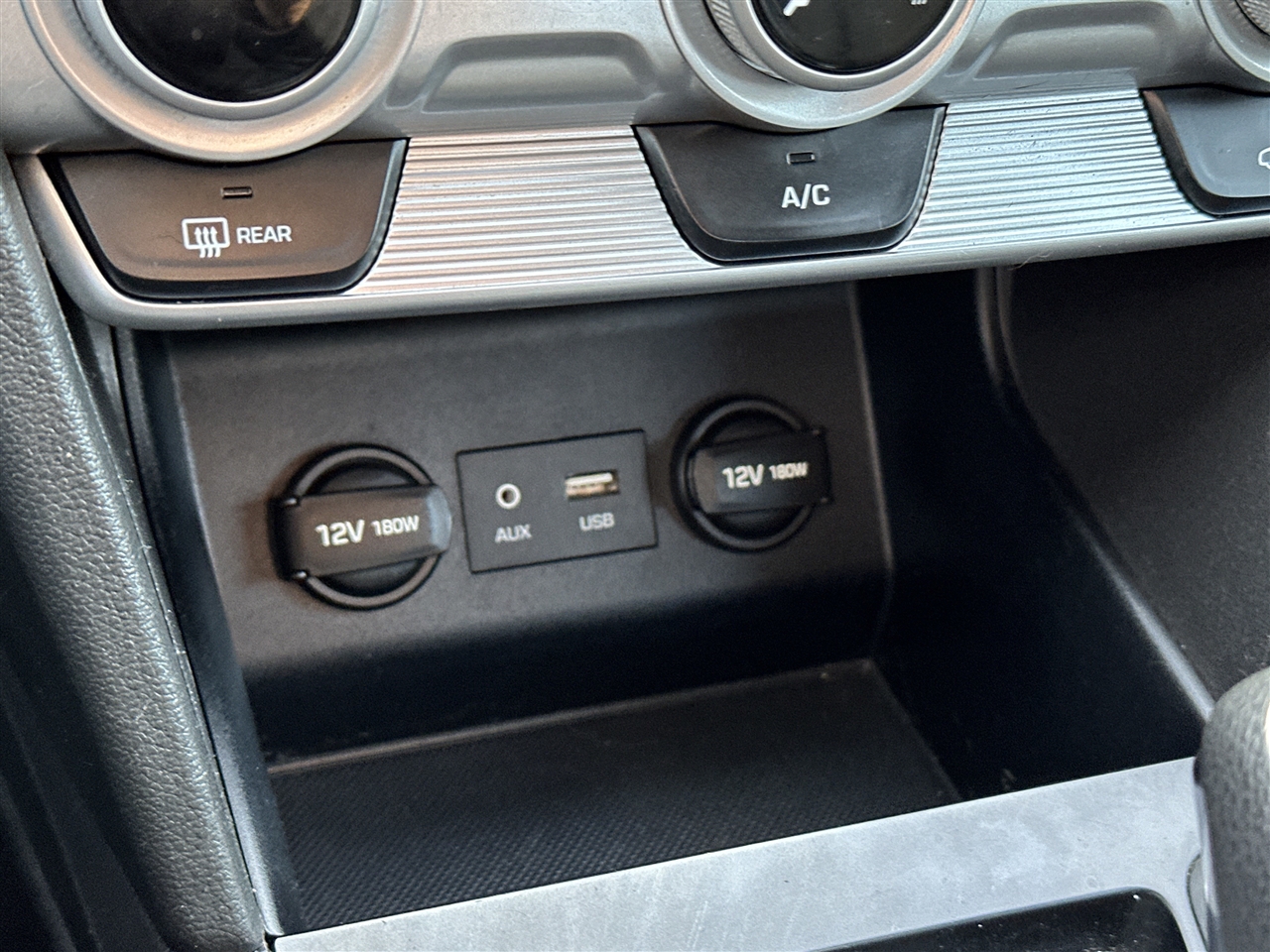 Hyundai Elantra Limited 2019