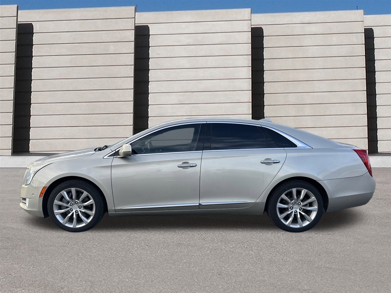 Cadillac XTS  2016