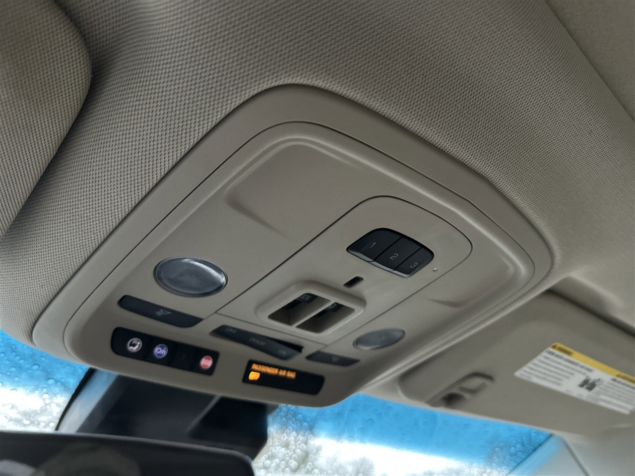 Cadillac XTS 4dr Sdn Luxury FWD 2016