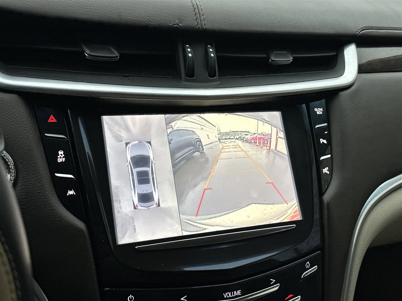 Cadillac XTS 4dr Sdn Luxury FWD 2016