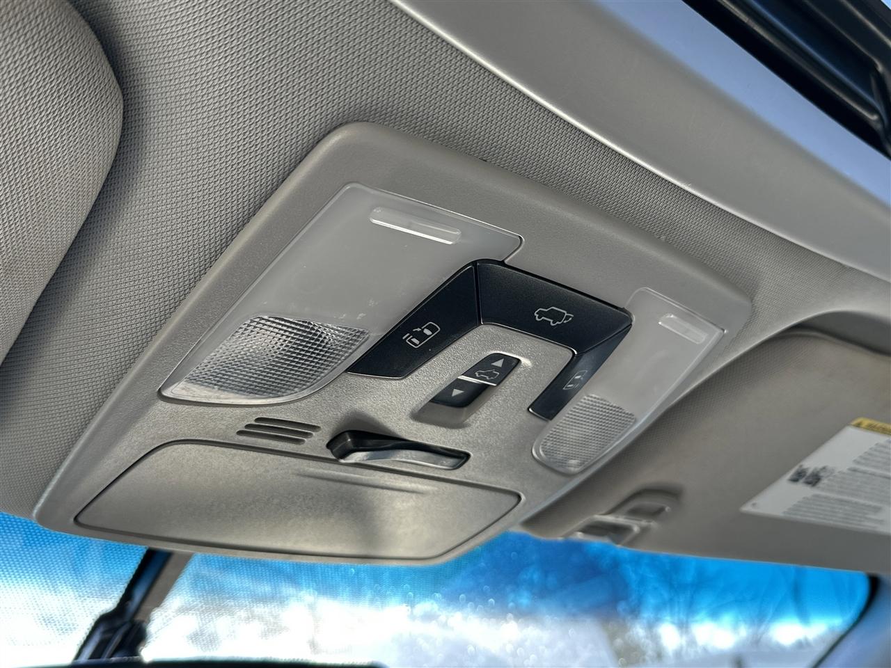 Toyota Sienna XLE FWD 8-Passenger V6 2016