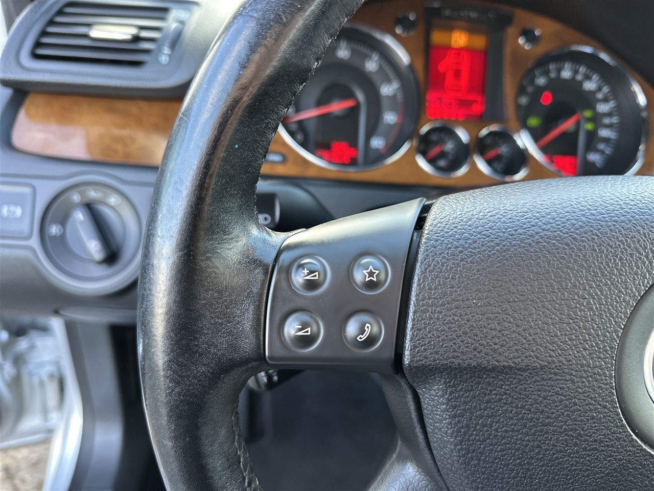 Volkswagen Passat 3.6L 4Motion 2006