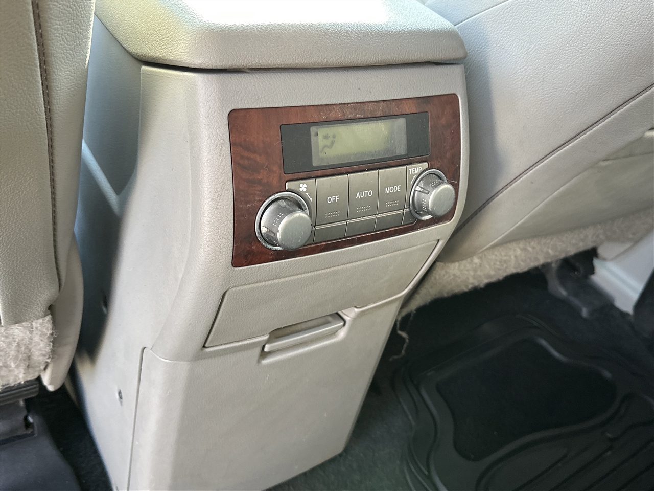 Toyota Highlander Hybrid Limited 4WD 2013