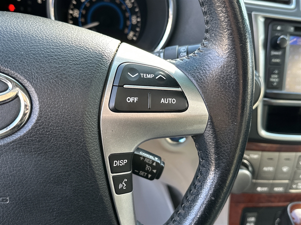 Toyota Highlander Hybrid Limited 4WD 2013