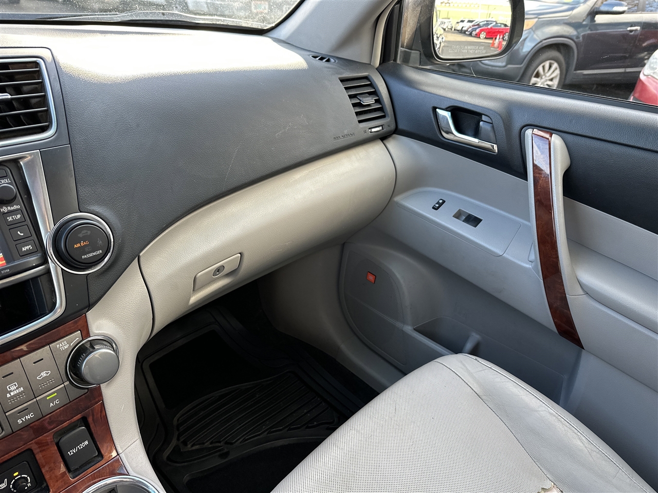 Toyota Highlander Hybrid Limited 4WD 2013