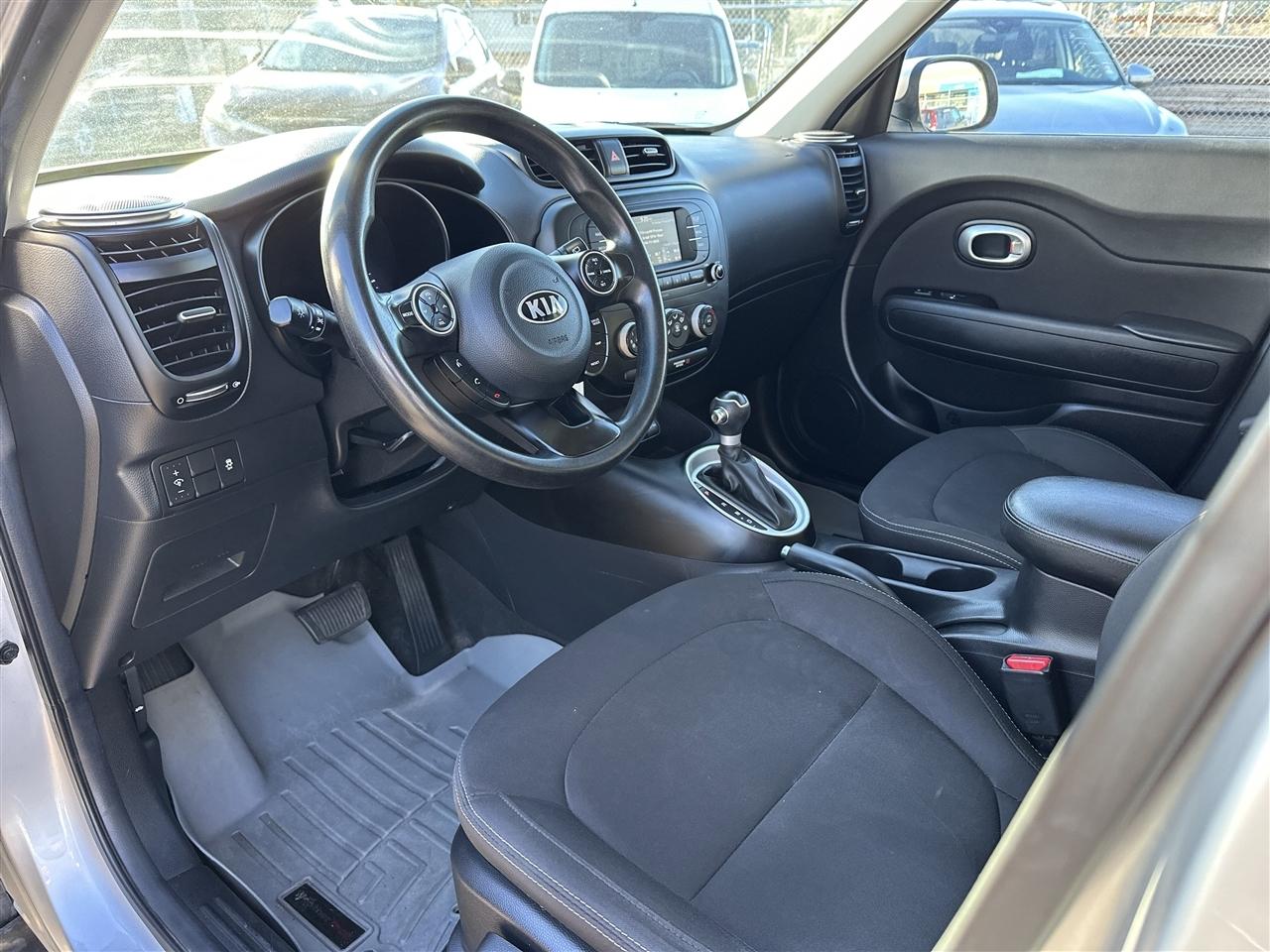 Kia Soul Base 6M 2017