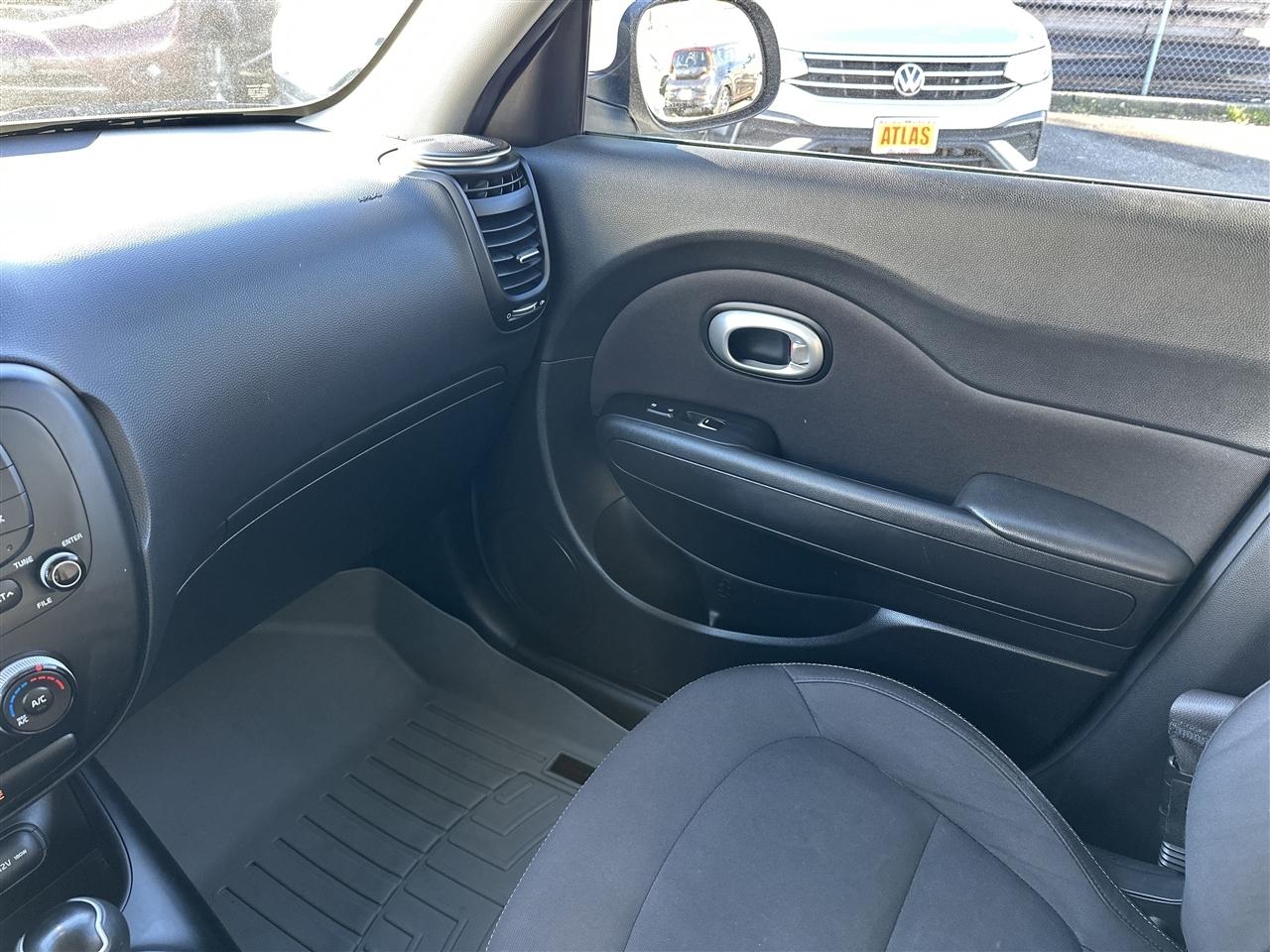 Kia Soul Base 6M 2017