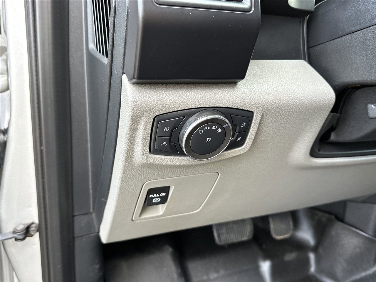 Ford F-150 XL SuperCrew 6.5-ft. Bed 4WD 2019