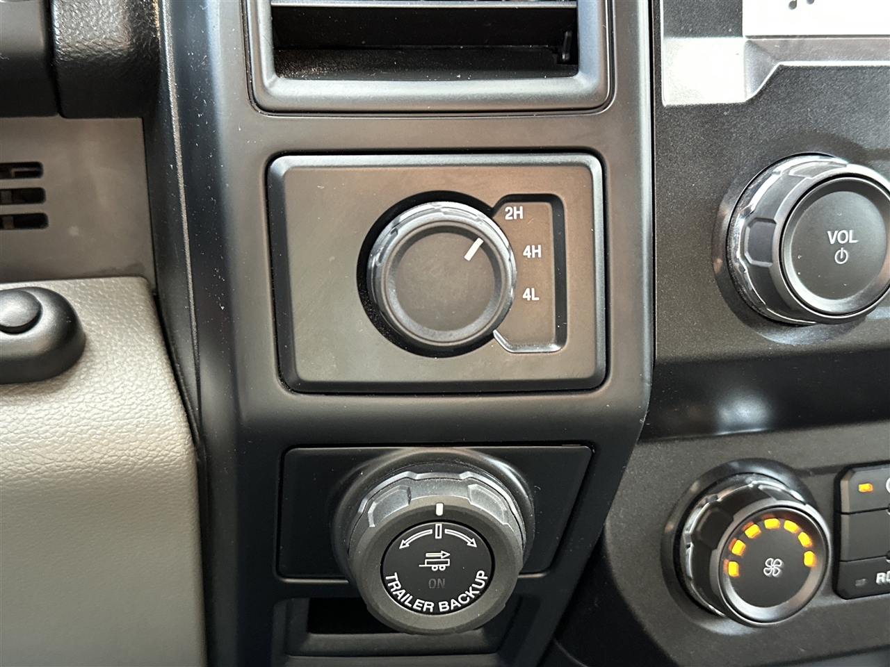 Ford F-150 XL SuperCrew 6.5-ft. Bed 4WD 2019