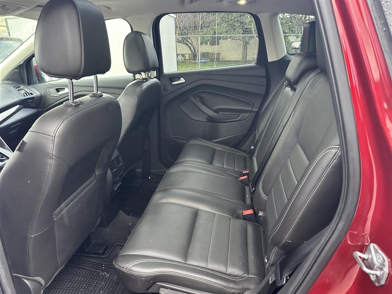 Ford Escape Titanium 4WD 2015