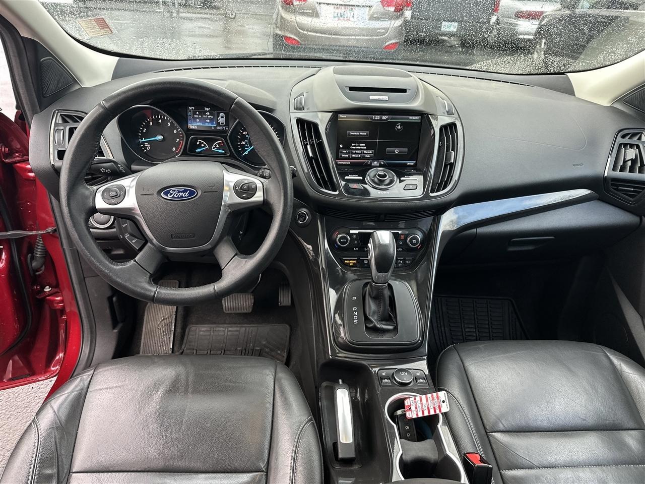 Ford Escape Titanium 4WD 2015