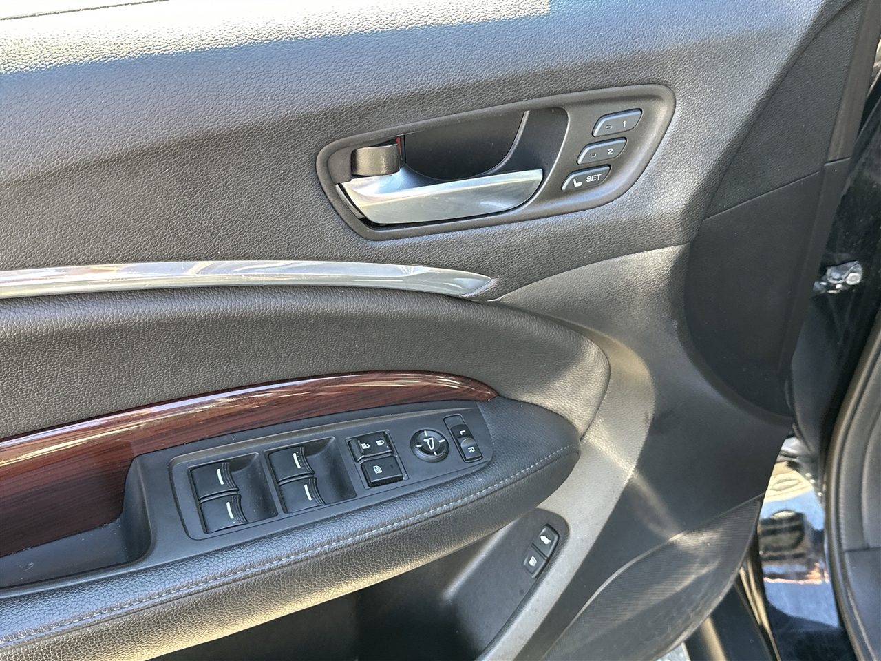 Acura MDX SH-AWD 6-Spd AT w/Tech Package 2015