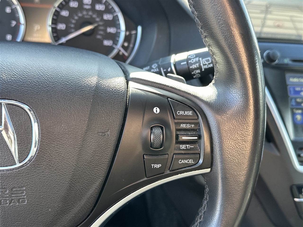 Acura MDX SH-AWD 6-Spd AT w/Tech Package 2015