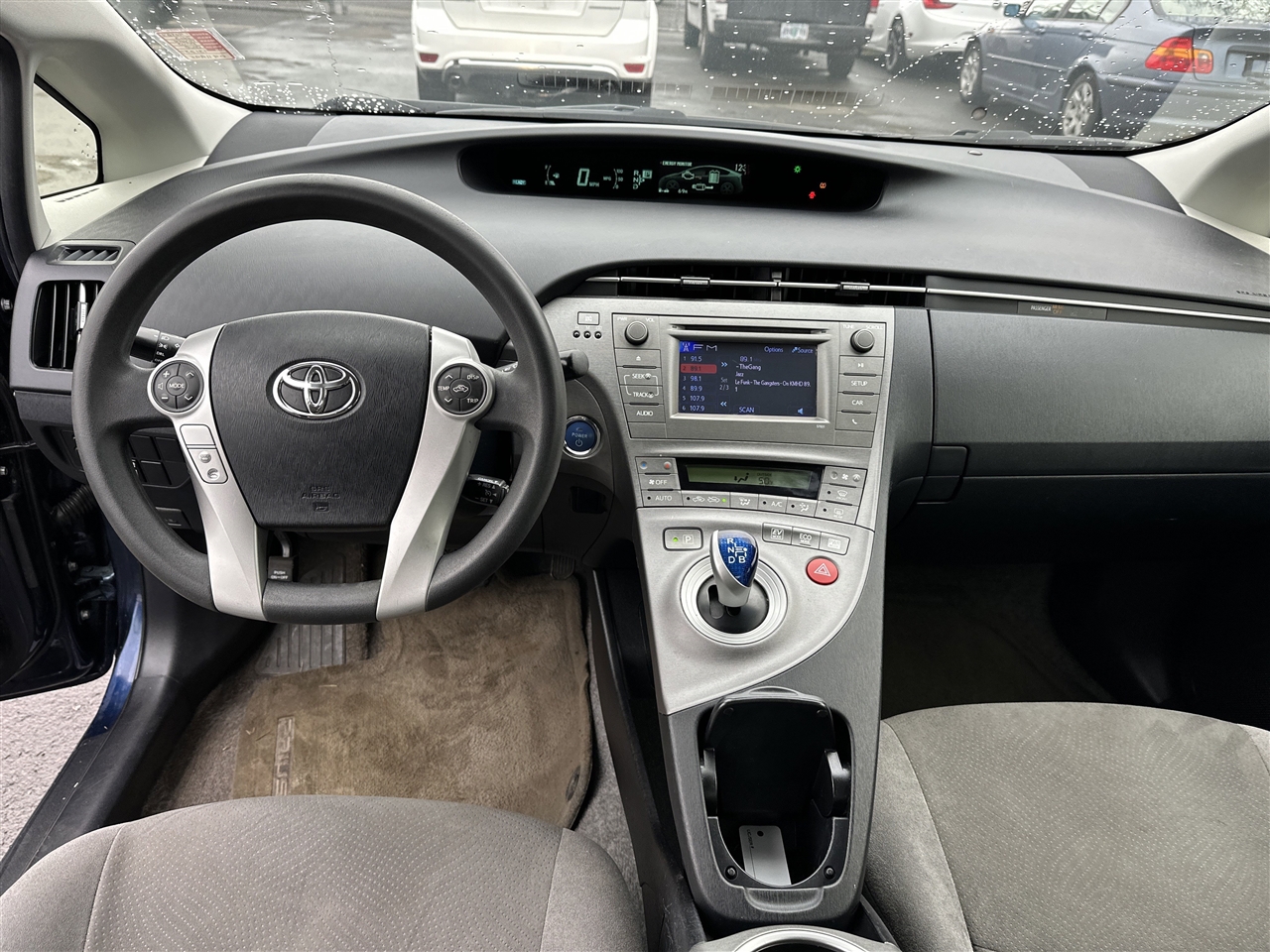 Toyota Prius Prius V 2013