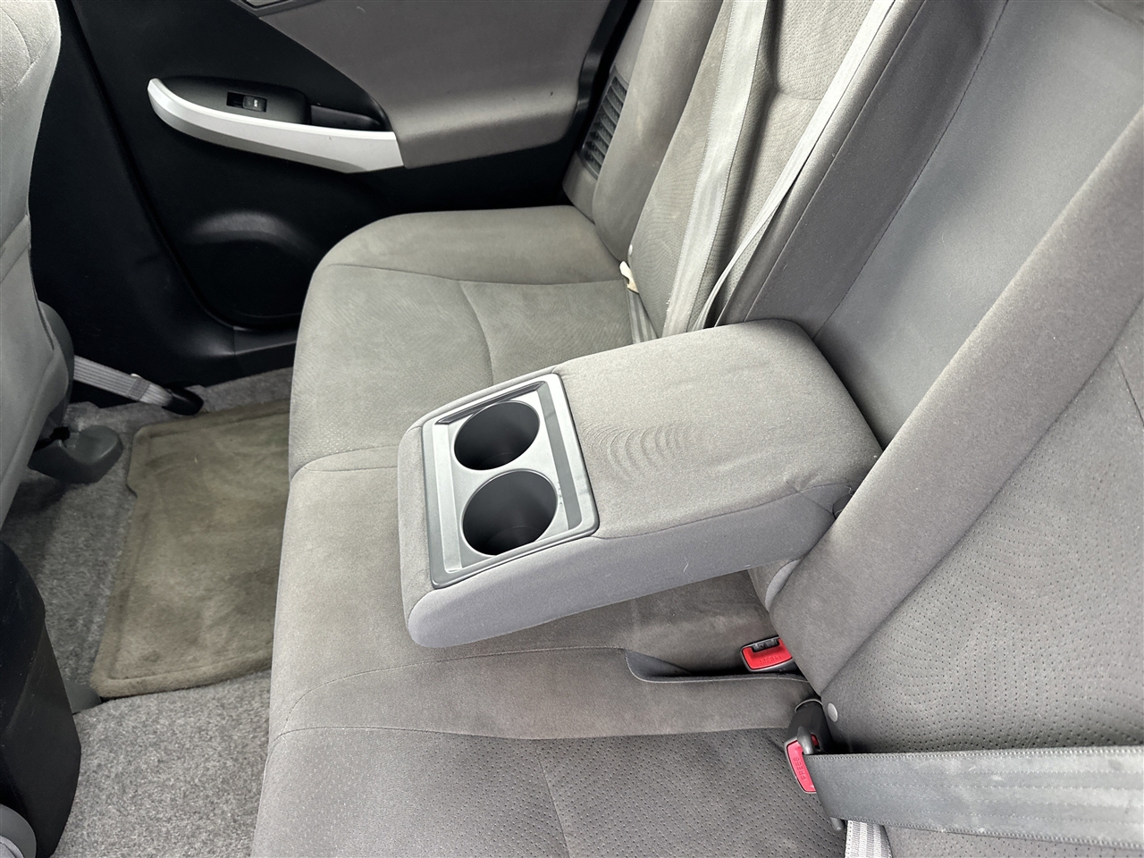 Toyota Prius Prius V 2013