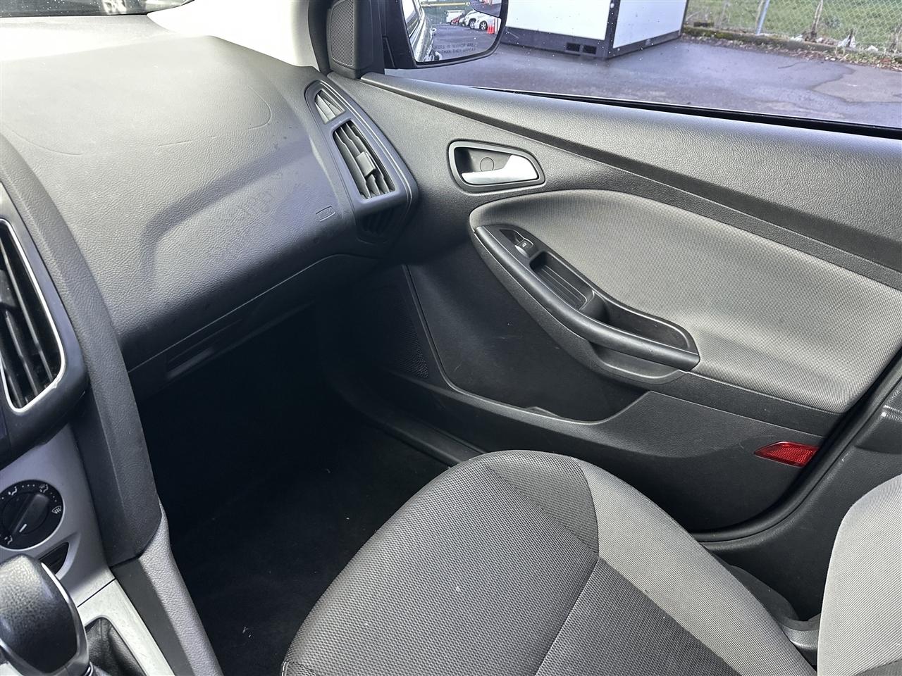 Ford Focus SE Hatch 2014