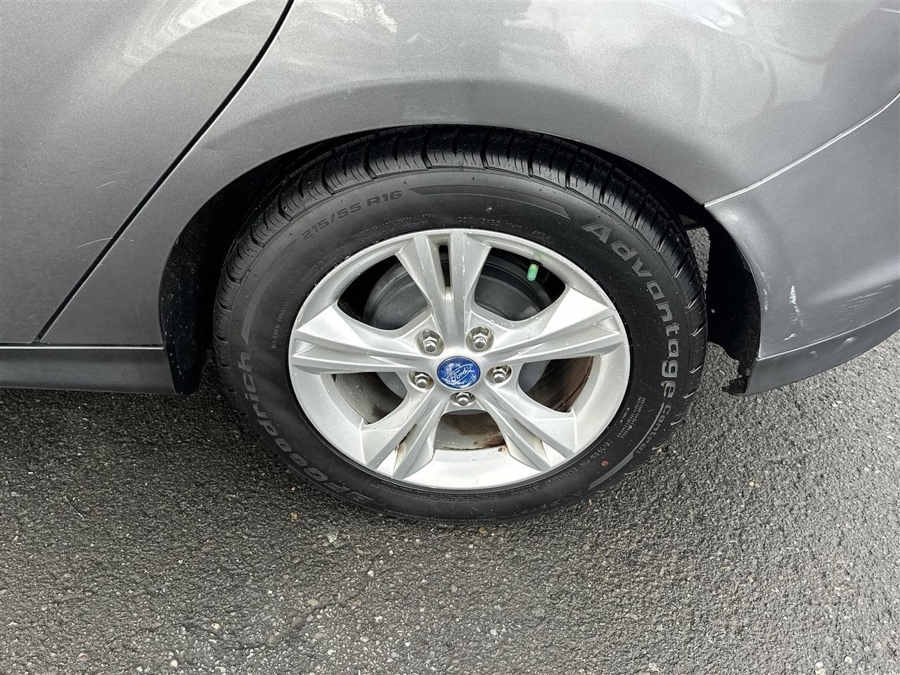 Ford Focus SE Hatch 2014