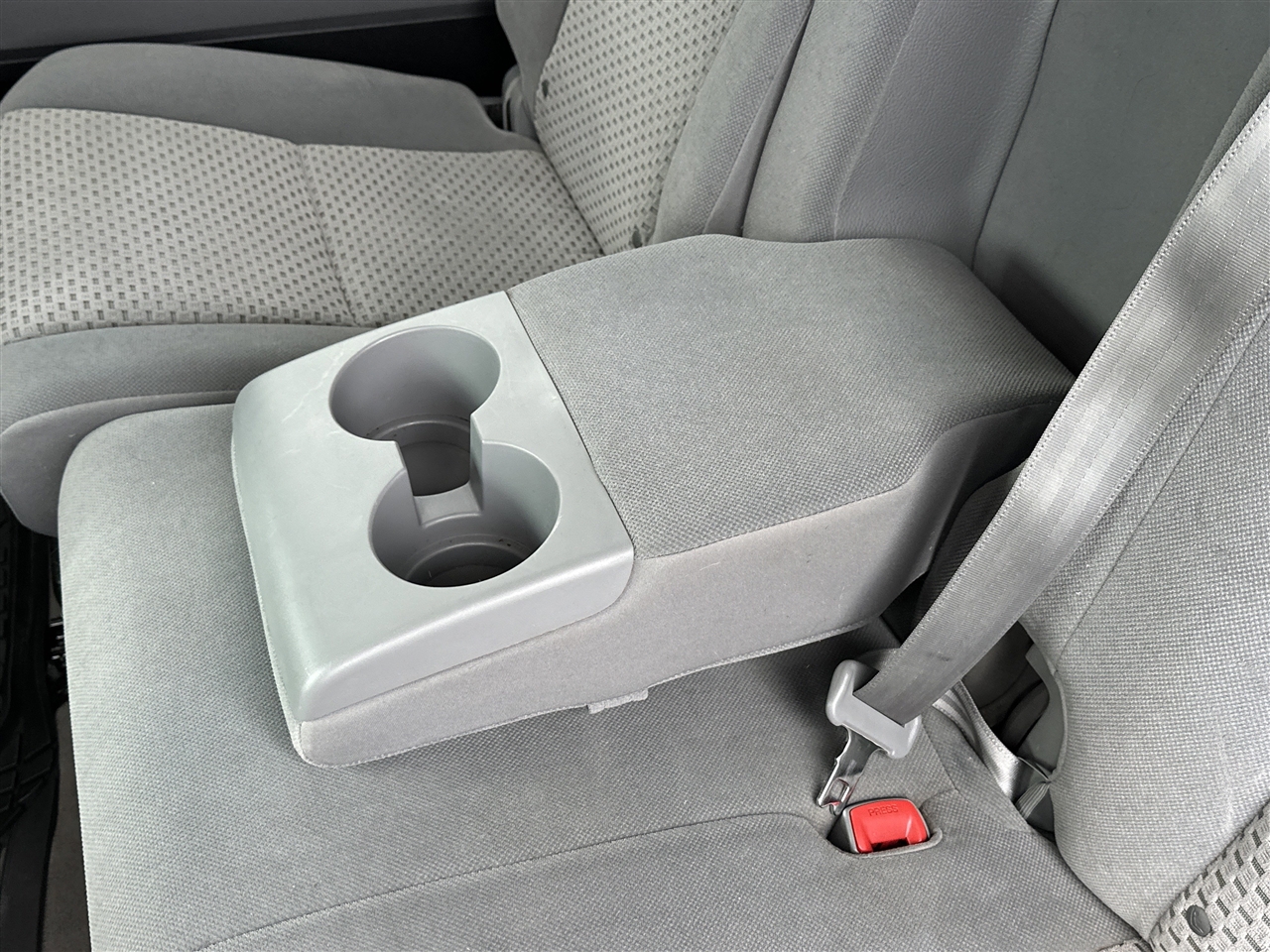 Toyota Tundra Tundra-Grade CrewMax 5.7L 4WD 2010