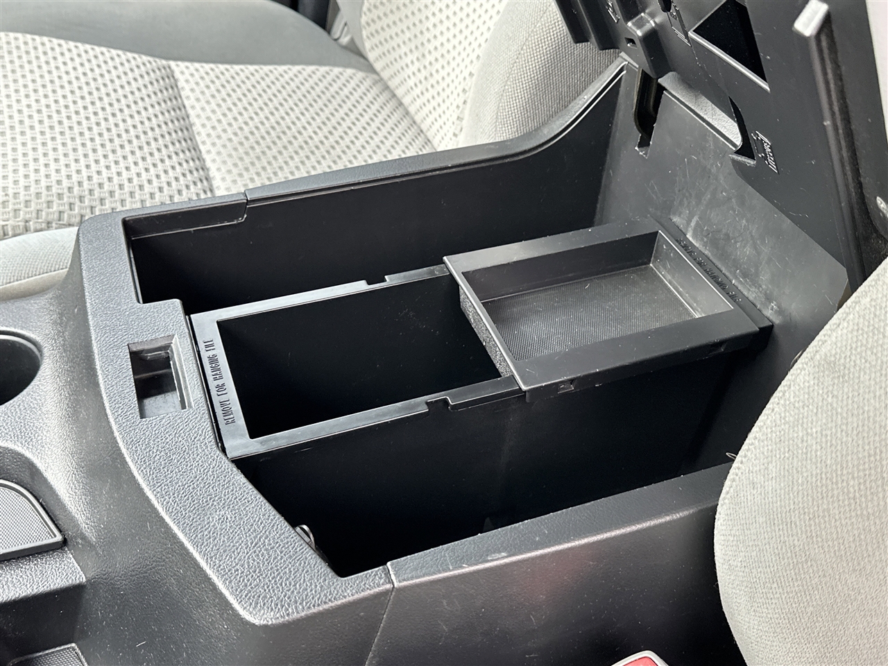 Toyota Tundra Tundra-Grade CrewMax 5.7L 4WD 2010