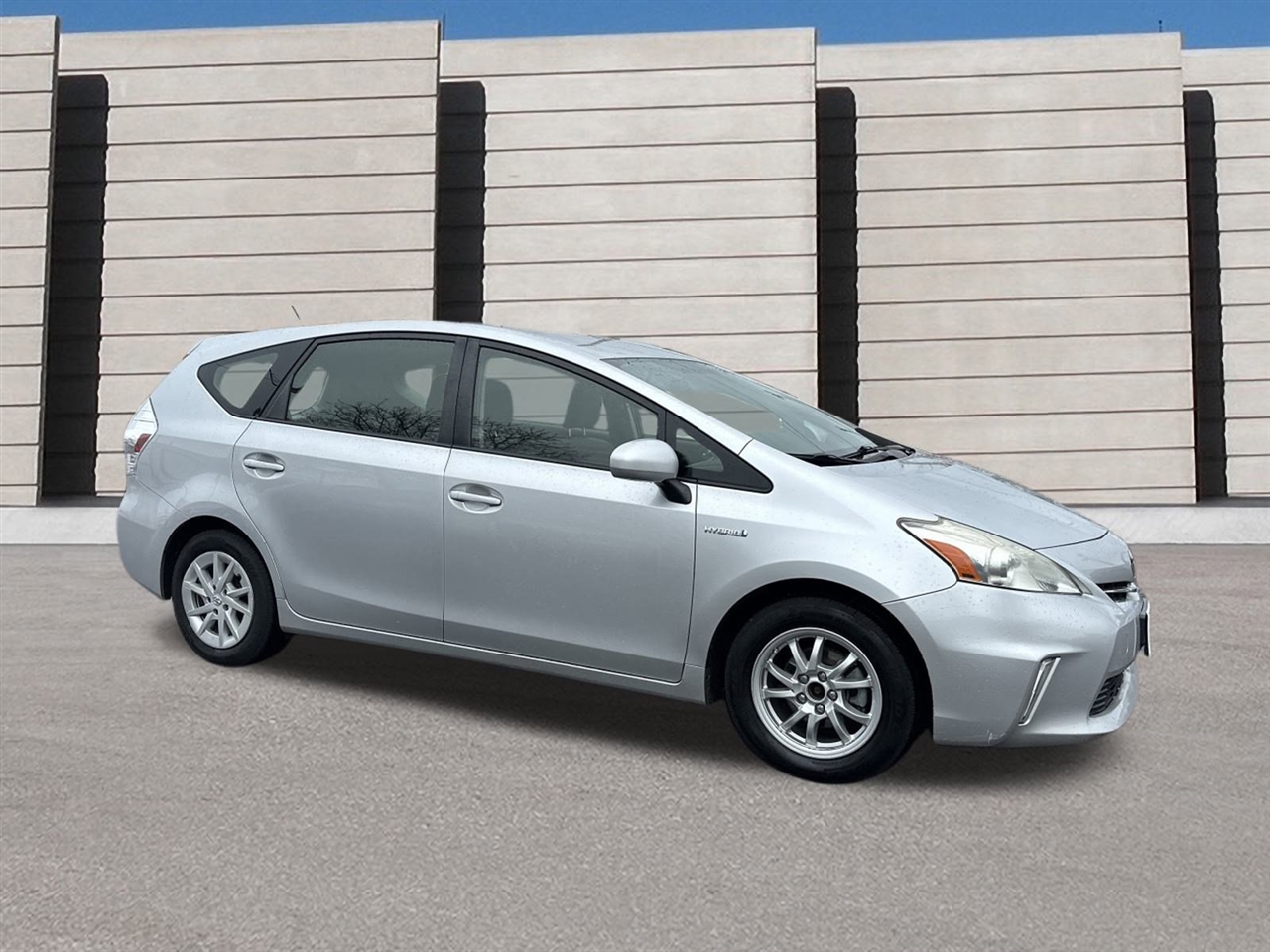 Toyota Prius V Five 2012