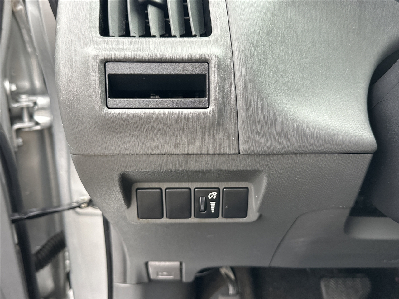 Toyota Prius V Five 2012